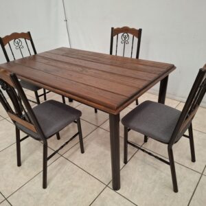 Comedor de 4 Sillas